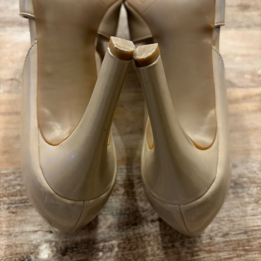 Franco Sarto Arrow Nude Patent d'Orsay Pointed Toe Pumps Heels Womens 9.5M - Picture 9 of 11